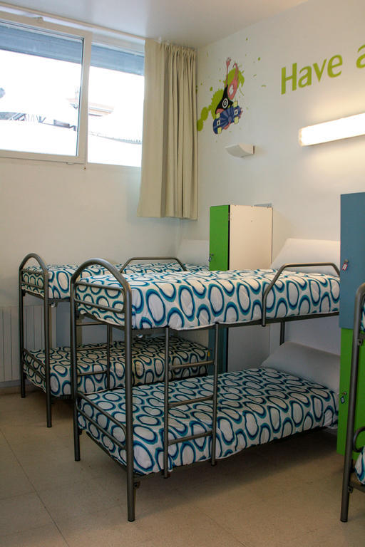 Mundaka Hostel & Sports Cafe Buitenkant foto